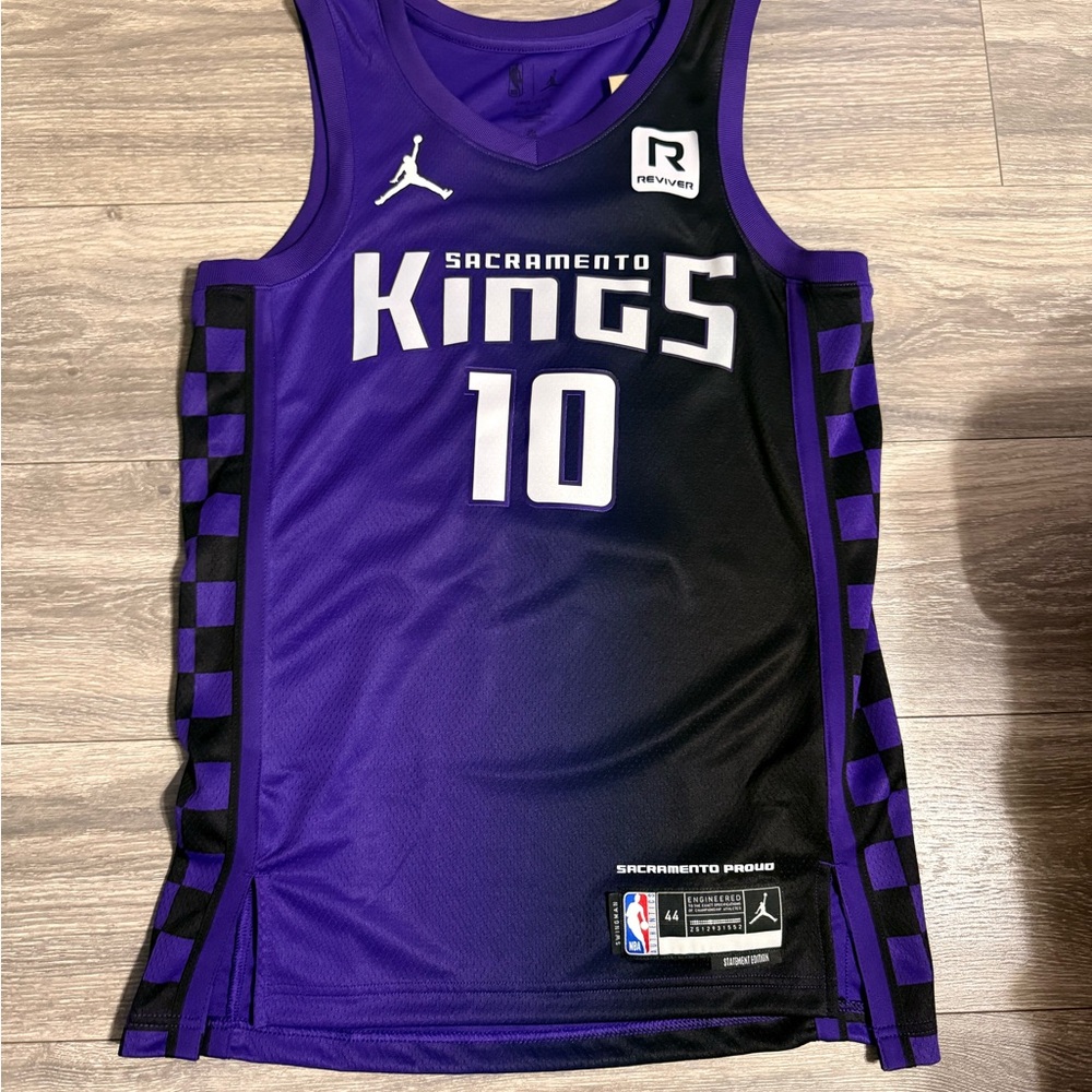 Demar DeRozan Sacramento Kings statement jersey